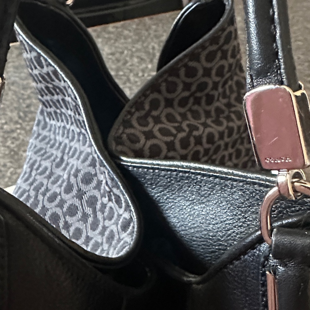 Coach Madison Black Signature Hobo Shoulder Bag - Picture 5 of 14